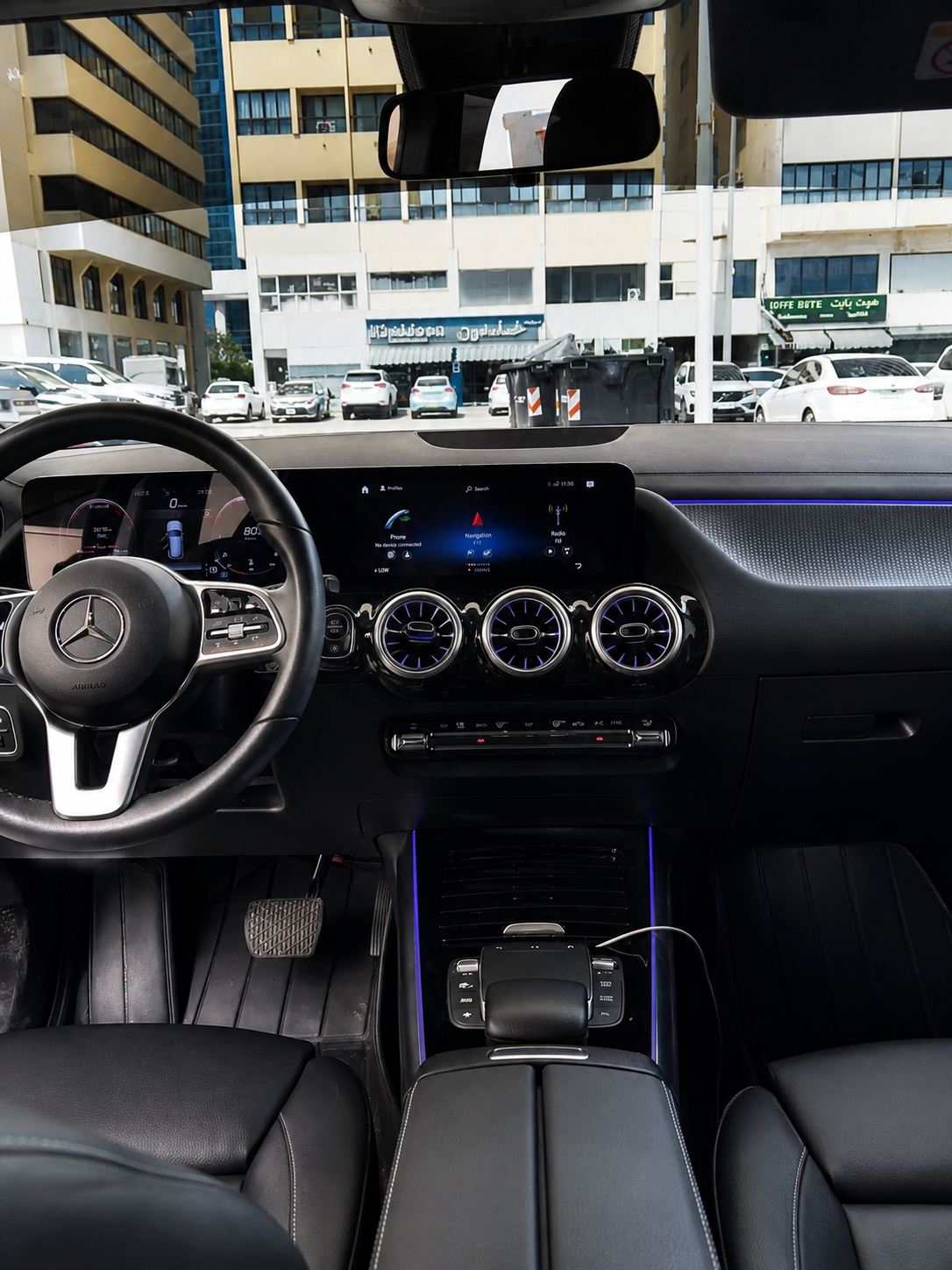 White Mercedes Benz GLA 220 2023